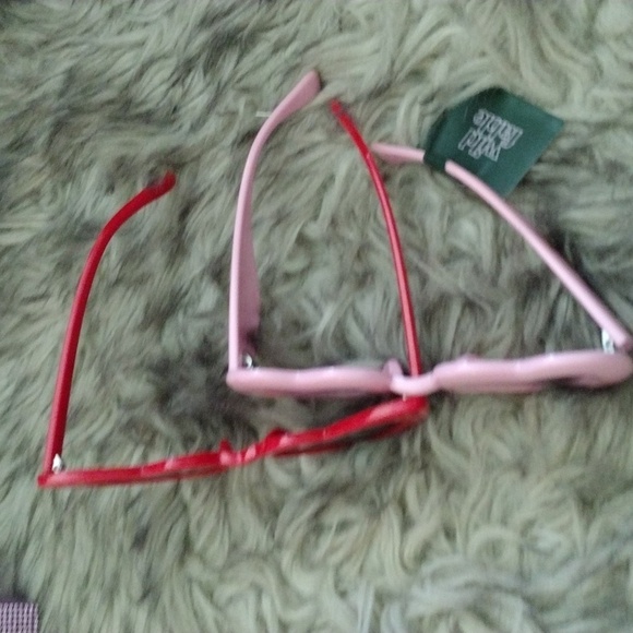 Wildfable sunglasses - Picture 2 of 2